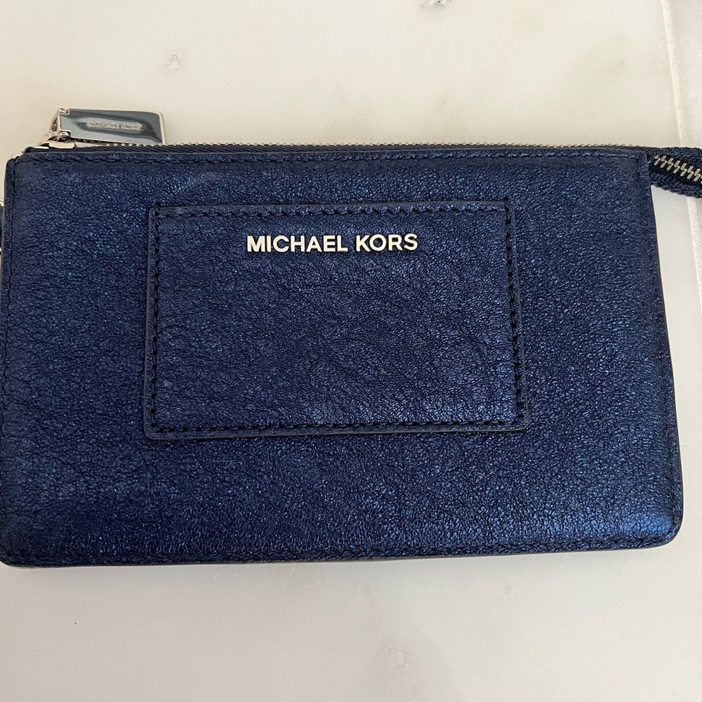 Michael Kors wristlet / clutch NWOT in shimmery navy blue